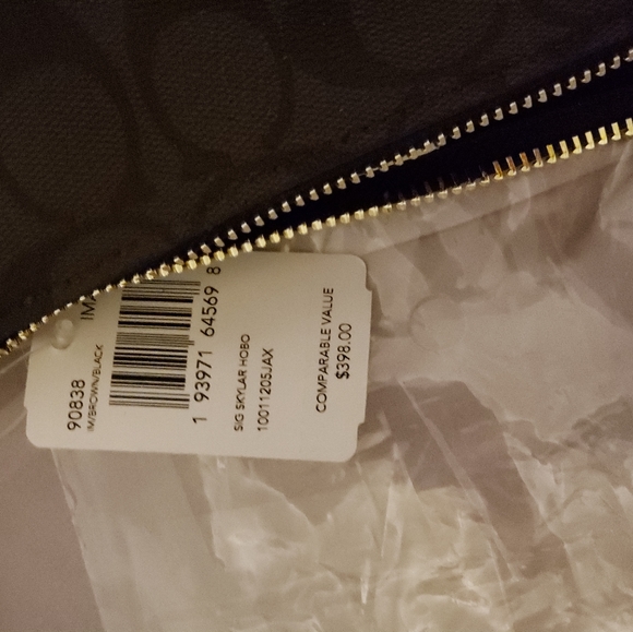 100% Authentic Coach Skylar Hobo Signature Canvas - Picture 5 of 10